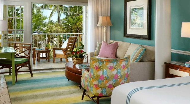 Полулюкс Ocean Key Resort & Spa, a Noble House Resort