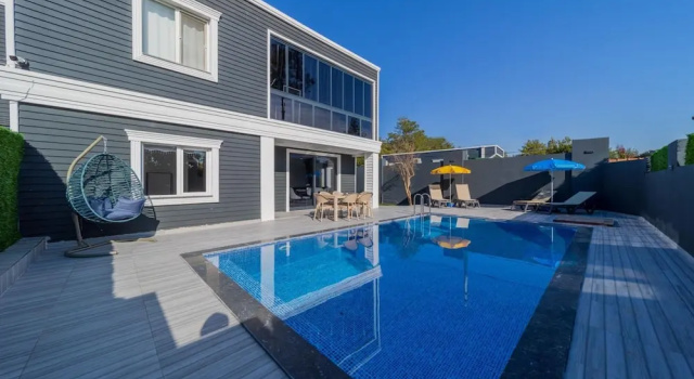 Апартаменты Villa With Pool and Backyard in Kepez