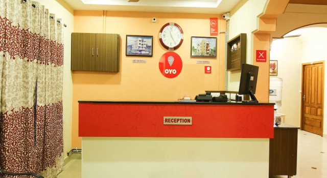OYO 12064 Vamsi Krishna, Rezervovat Hotel Hotely v Andhra Pradesh s parkováním, Parkování