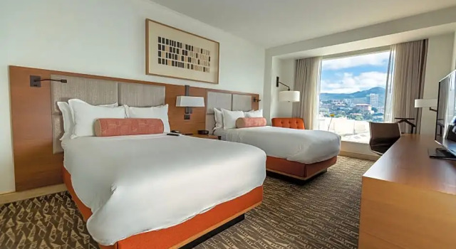 Четырёхместный номер Standard InterContinental Tegucigalpa at Multiplaza Mall by IHG