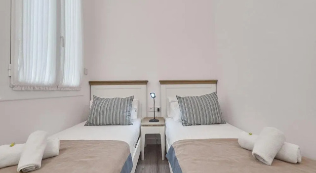 Barcelonaforrent The New Central Apartment, Забронировать Апартаменты/квартира Эшампле Барселона, рядом с Jove Regina Theatre