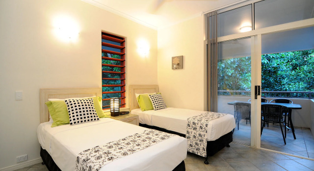 Oasis at Palm Cove, Book Hotel Palm Cove Cairns Beaches