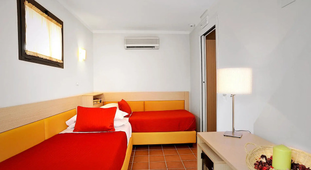 Четырёхместный номер Hotel Scott House