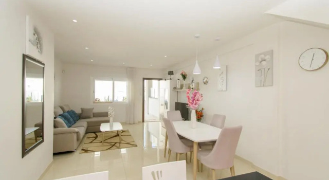059 Luxury Bungalow - AC/WIFI, Забронировать Отель Торревьеха Коста-Бланка