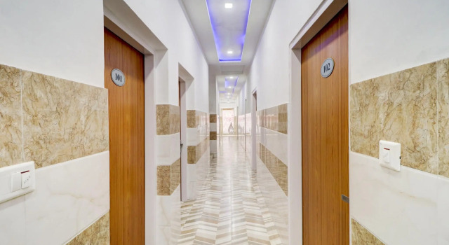 OYO 77271 Hotel Riverview, Rezervovat Hotel Patiála 