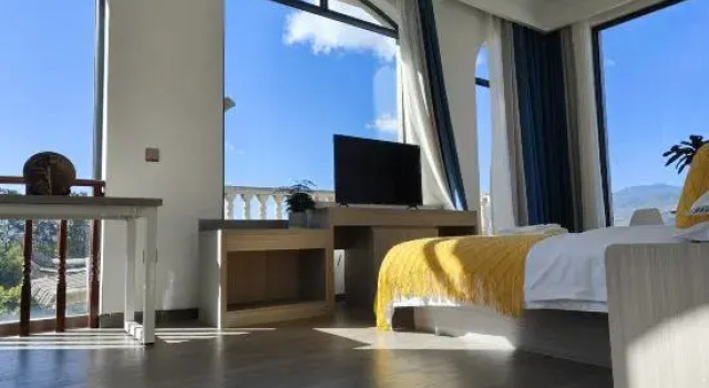 Люкс Staying and Forgotten Homestay