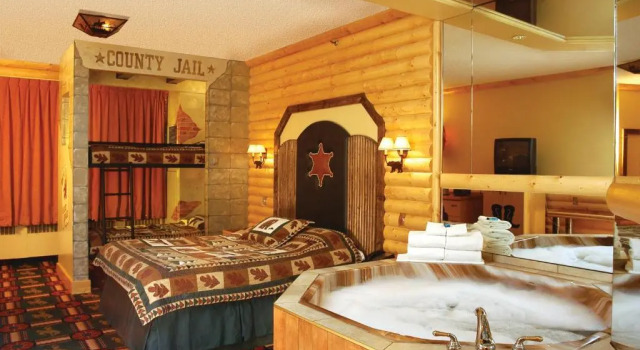 Номер семейный Western Fantasyland Hotel