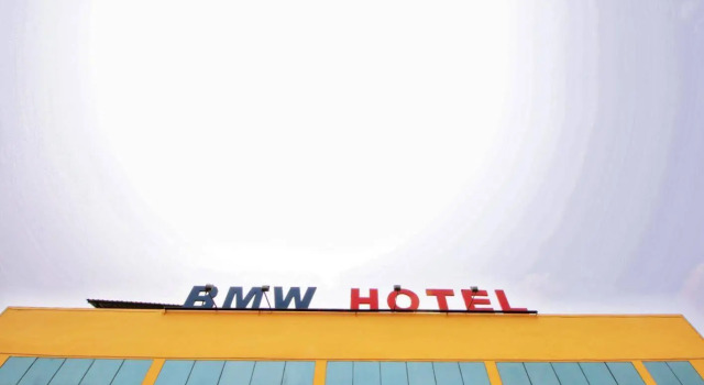 Oyo 90155 Bmw 1 Hotel, Varaa Hotelli Hotellit Johor pysäköinnillä, Pysäköinti