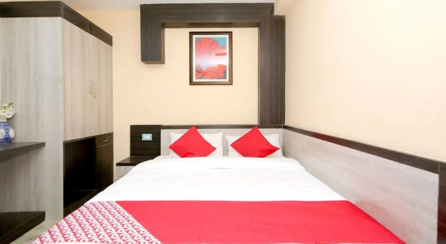 OYO 24339 Hotel Vega