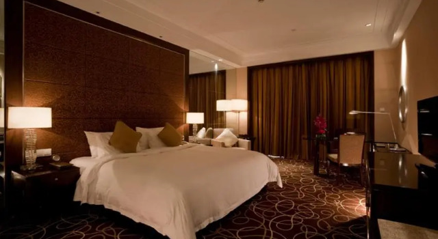 Люкс Howard Johnson Tongfang Plaza Zhuji