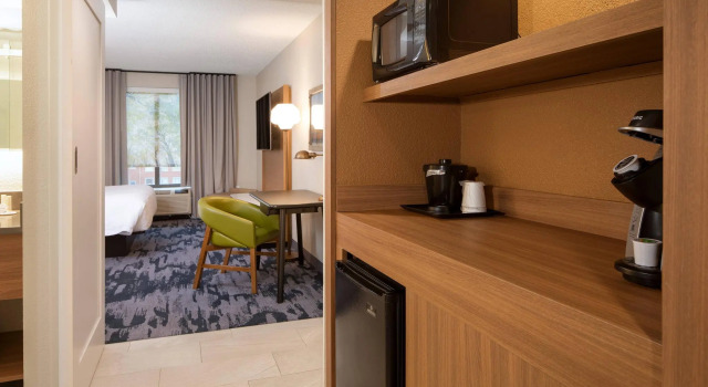 Люкс Fairfield Inn & Suites by Marriott Charleston