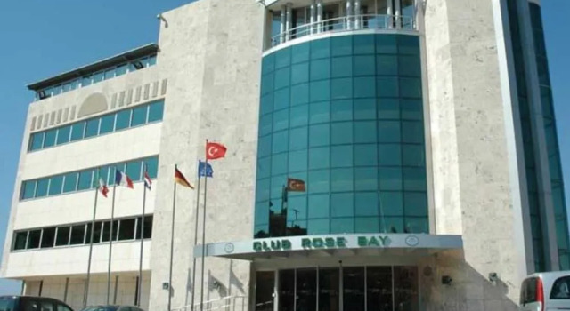 Club Rose Bay Hotel