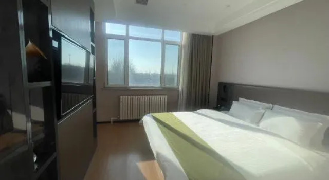Люкс Deluxe GreenTree Zhixuan Hotel (Laixi Wanda)