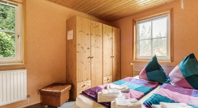 Holiday home with swimming pool in J gersgr n, Prenota Hotel Muldenhammer Sassonia