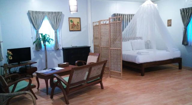 7 Mile Highland Residence, Rezervovat Hotel Hotely v Yangon s parkováním, Parkování