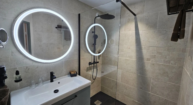 Balkonlu Süper çift kişilik oda Les Sables dOcre & SPA