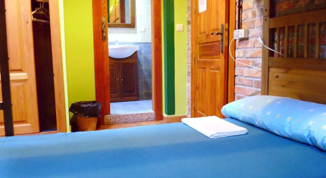 Albergue Peña Castil, Prenota Hotel Hotel a Asturie con parcheggio, Parcheggio