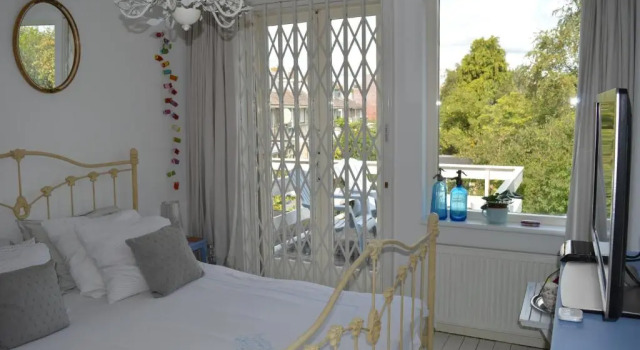 Номер Deluxe Bed & Breakfast Jo Amsterdam