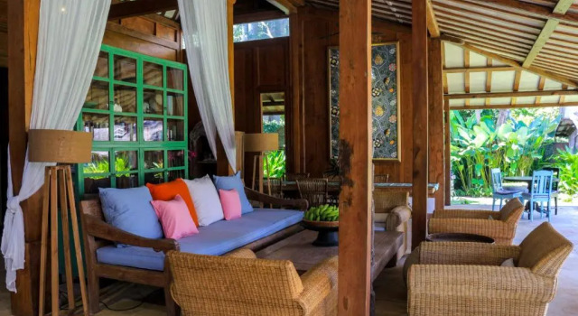 Chanteak Bali - White House 1, Забронировать Отель Отели Джимбарана с бассейном, рядом с Samasta Lifestyle Village, Бассейн