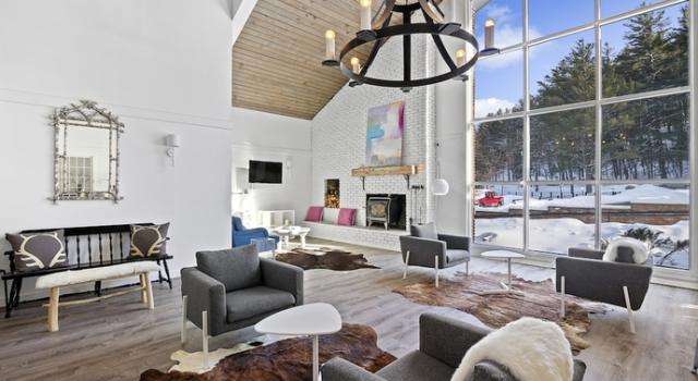The Elegance Suites