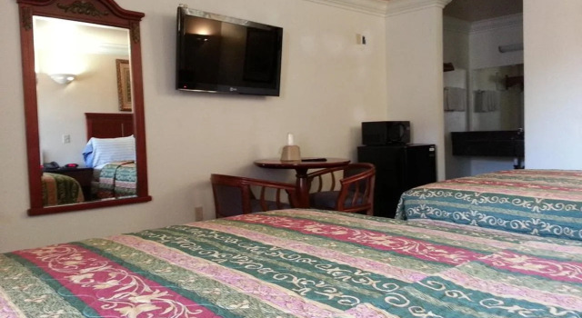Royal Inn Motel Long Beach, Забронировать Мотель Лонг-Бич Большой Лос-Анджелес, рядом с Музей латиноамериканского искусства