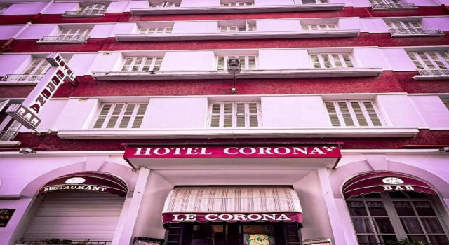 Hotel CORONA Lourdes, Rezervovat Hotel Hotely v Hautes-Pyrénées s parkováním, Parkování