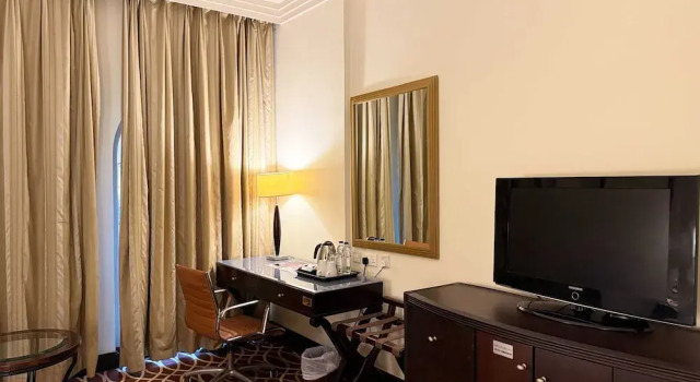 Номер Superior Belvilla Suites Excelsior Hotel Deira