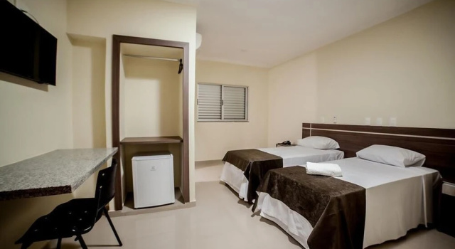 Четырёхместный номер Standard Apoema Hotel