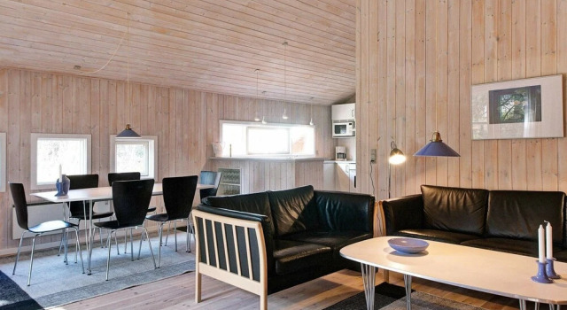 Chic Holiday Home In Nexø With Whirlpool