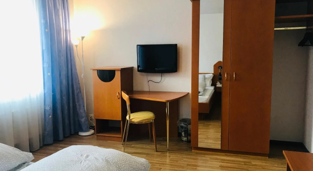 Трёхместный номер Economy Parkhotel Bellevue Budget