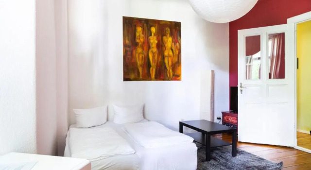 1 Bedroom Apartment with balcony primeflats - Apartments Schillerpark Berlin-Wedding