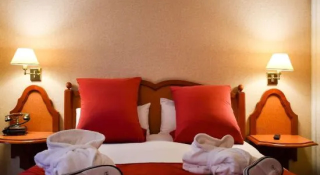 Четырёхместный люкс Executive Mercure Andorra
