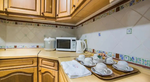 Апартаменты Deluxe c 1 комнатой с балконом Beta Service Apartment