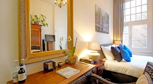 New monumental garden view Studio, Rezervovat Hotel Oud-West 