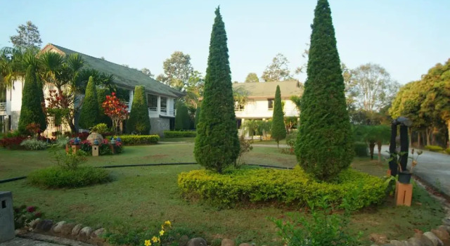 Коттедж с 3 комнатами Phudara Resort