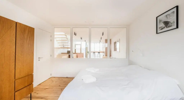 Апартаменты с 3 комнатами Top Floor New Duplex Stunning View In Trendy St Gilles