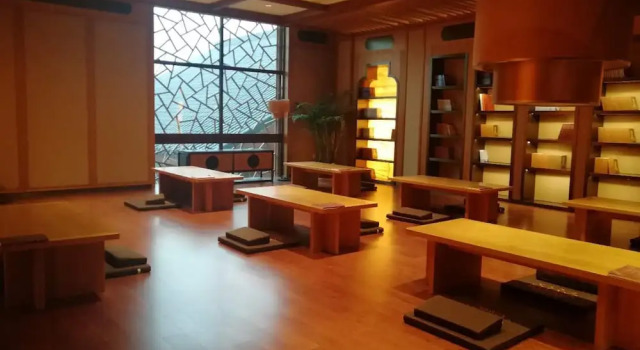 Jiuhuashan Rongxi Manor Hot Spring Hotel, Book Hotel Hoteller i Chizhou med pool, Swimmingpool