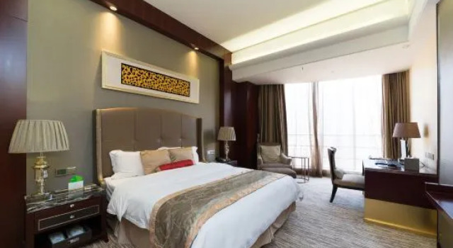 Люкс Executive Vienna International Hotel Meizhou Dingzi Bridge