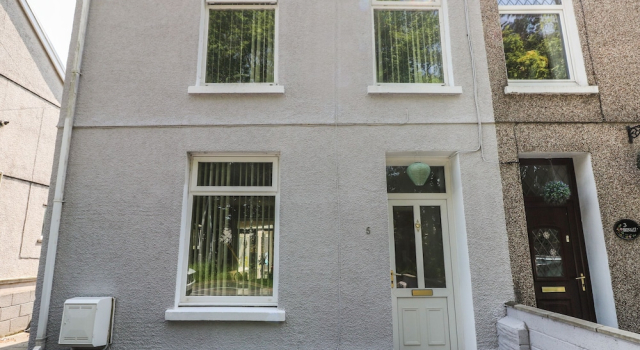 5 Pontardulais Road, Забронировать Дом для отпуска Виллы Гламорган, Вилла