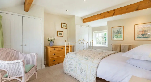 Bumble Cottage