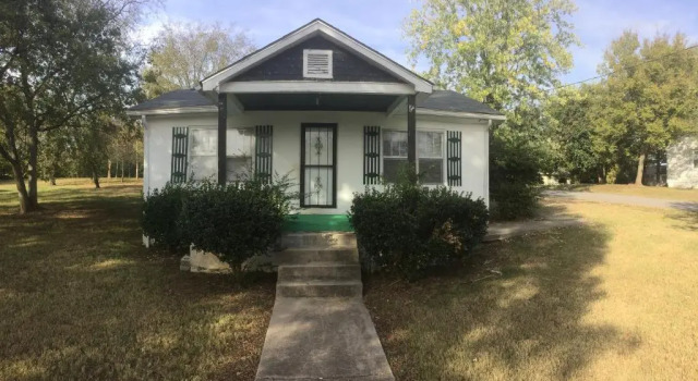 Quaint 3 Bedroom 1.5 Bath House to Yourself!!!, Buchen Sie Hotel Goodlettsville Tennessee