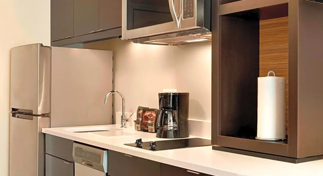 Четырёхместный люкс с 2 комнатами TownePlace Suites Pittsburgh Airport/Robinson Township
