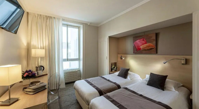 Номер Superior Best Western Grand Hotel de Bordeaux