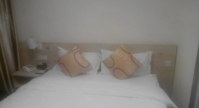 Shenzhen Gangyi Hotel, Забронировать Отель Отели Шэньчжэнь с парковкой, Парковка