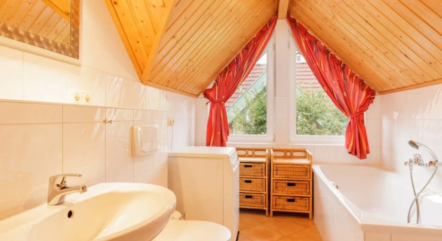 Коттедж Cozy Holiday Home with Wood Burning Stove near Water