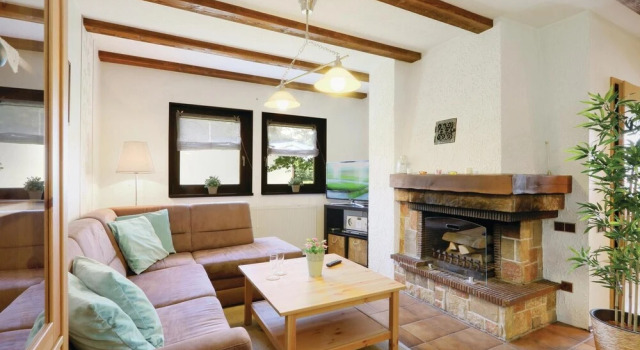 Awesome Home in Thalfang With 2 Bedrooms and Wifi