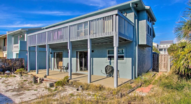 Cozy PCB Cottage Steps From St. Andrews State Park, Book Feriehus Hoteller i Lower Grand Lagoon med parkering, Parkering