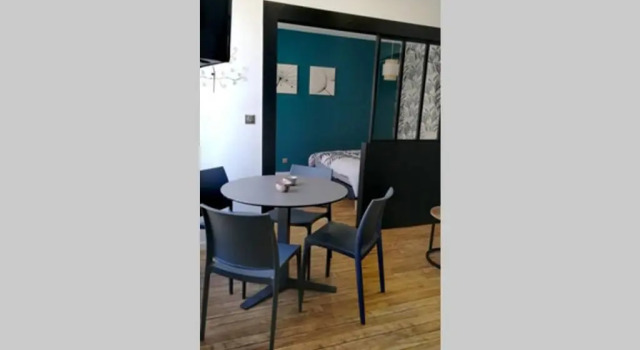 L'oasis : Appartement en centre ville, Забронировать Апартаменты/квартира Отели Соммы с парковкой, Парковка