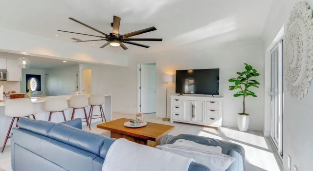 Canal Access! Pet-friendly Cape Coral Group Escape, Забронировать Дом для отпуска Виллы Кейп-Корал, Вилла