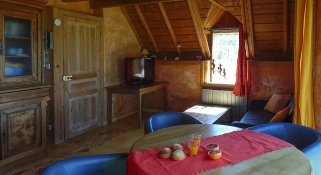 Stone House Near Rosa Granite Coast, Rezerwuj Hotel Trédrez Bretania